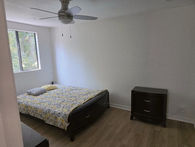 2210 River Run Dr in San Diego, CA - Foto de edificio - Building Photo