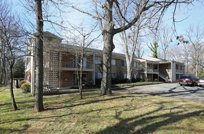 Grier Apartments in Gastonia, NC - Foto de edificio - Building Photo