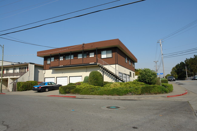 1185 San Anselmo Ave in Millbrae, CA - Building Photo - Building Photo