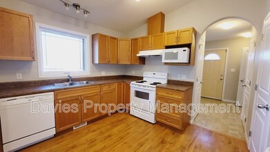 10003-10160 160 St NW in Edmonton, AB - Building Photo - Building Photo