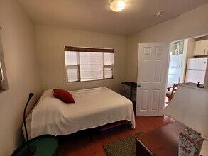 1814 Arizona Ave, Unit 1814 in Santa Monica, CA - Building Photo - Building Photo