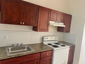 1253 SW 2nd St in Miami, FL - Building Photo - Building Photo