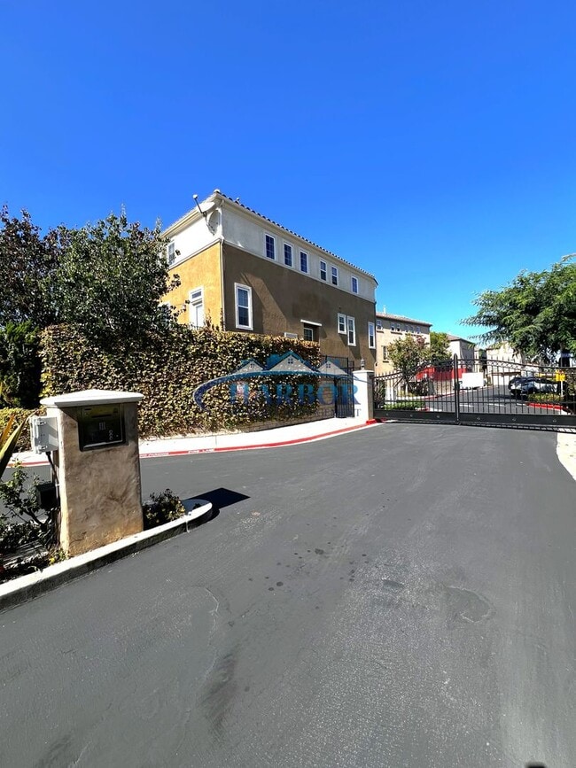 1322 Harmony Way in Torrance, CA - Building Photo - Building Photo