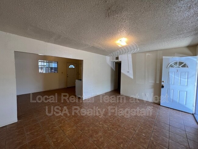 117 E Ellery Ave