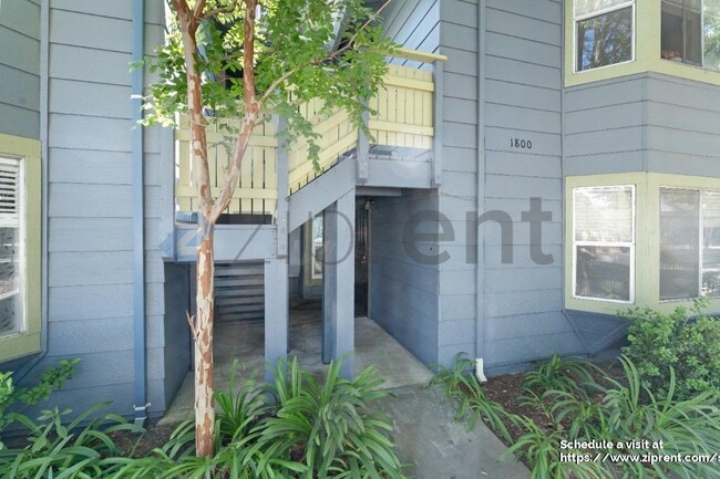 1800 U St in Sacramento, CA - Building Photo - Building Photo