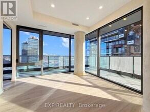 35 Parliament St in Toronto, ON - Building Photo - Building Photo