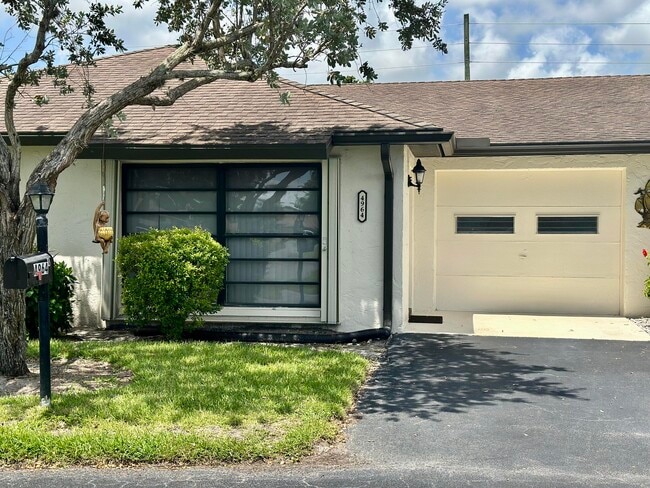 4964 Eaglewood Rd in Boynton Beach, FL - Building Photo - Building Photo