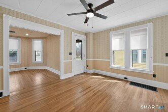 164 W Main St in Southington, CT - Building Photo - Building Photo