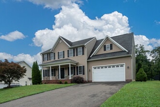 21 Noel Dr in Fredericksburg, VA - Building Photo - Building Photo