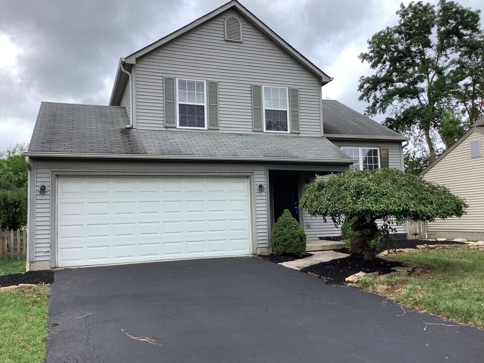 3065 Remington Ridge Rd in Columbus, OH - Building Photo