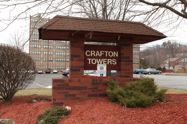 Crafton Towers in Pittsburgh, PA - Building Photo - Building Photo