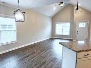 6533 Fortuna Ave in Bowling Green, KY - Foto de edificio - Building Photo