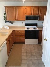 13766 S W Bay Shore Dr in Traverse City, MI - Building Photo - Building Photo