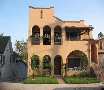 5544 Echo St in Los Angeles, CA - Building Photo