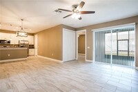 2020 Lunn Landings Dr in Lakeland, FL - Building Photo - Building Photo