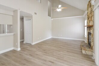 4137 Rollingwood Ct in Jacksonville, FL - Building Photo - Building Photo