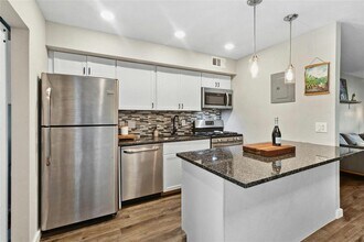 1901 Glen Allen St in Austin, TX - Building Photo - Building Photo