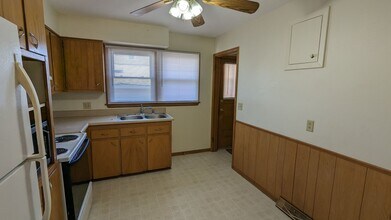 2812 4th Ave in Council Bluffs, IA - Building Photo - Building Photo