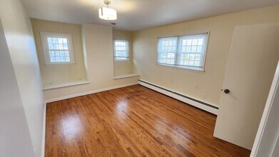 500 Magnolia Dr in Crown Point, IN - Building Photo - Building Photo