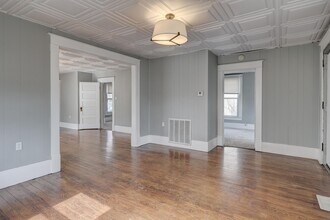 310 N Jackson Ave in Joplin, MO - Building Photo - Building Photo