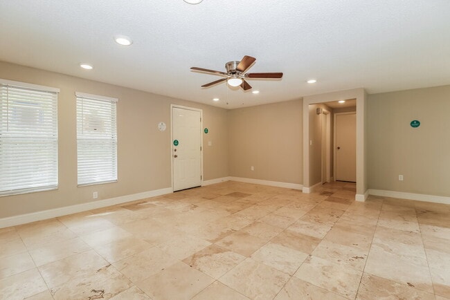 4102 N Bay Hills Blvd in Safety Harbor, FL - Building Photo - Building Photo