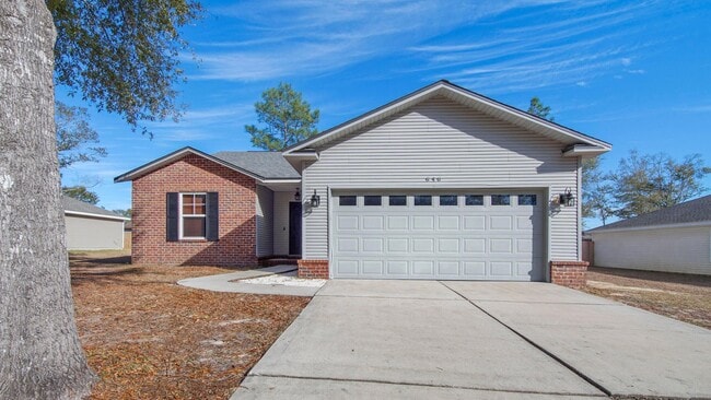 property at 646 Hunters Ridge Rd