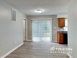 6000 Whitewater Dr in Charlotte, NC - Building Photo - Building Photo