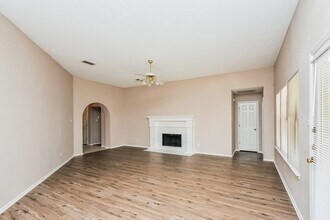7625 Mahonia Dr in Fort Worth, TX - Building Photo - Building Photo