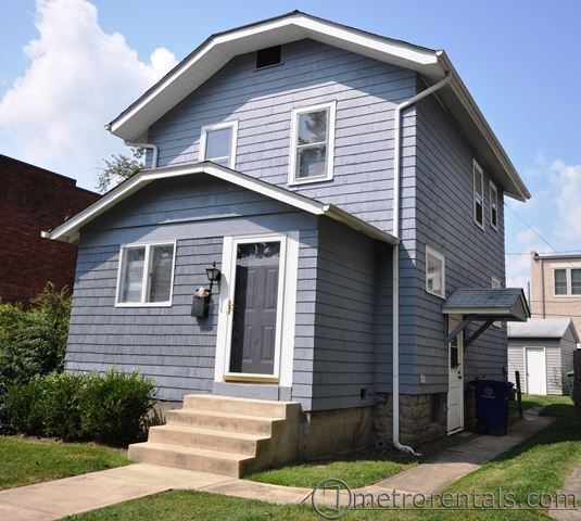 property at 1359 Hollywood Pl