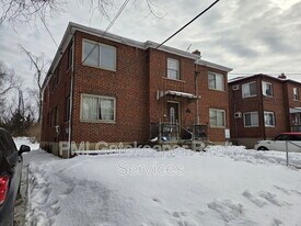 7772 Stillwell Rd in Cincinnati, OH - Building Photo