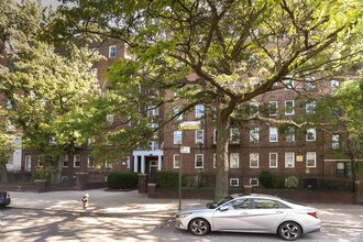 435 Ocean Pky in Brooklyn, NY - Building Photo - Building Photo