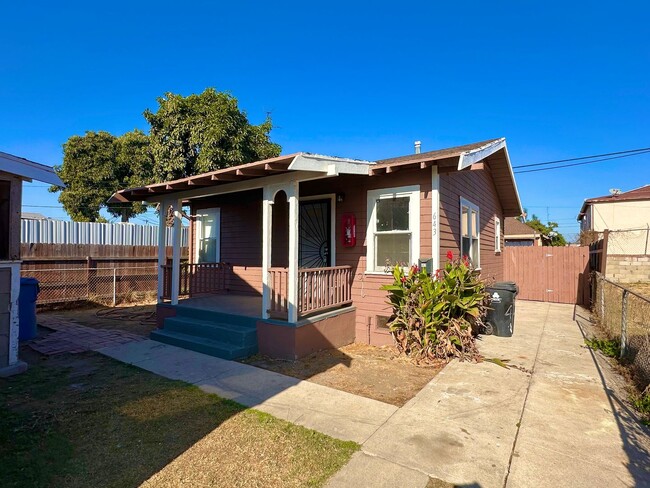 property at 641 W 58th St