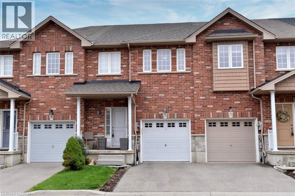 45 Seabreeze Crescent in Hamilton, ON - Building Photo