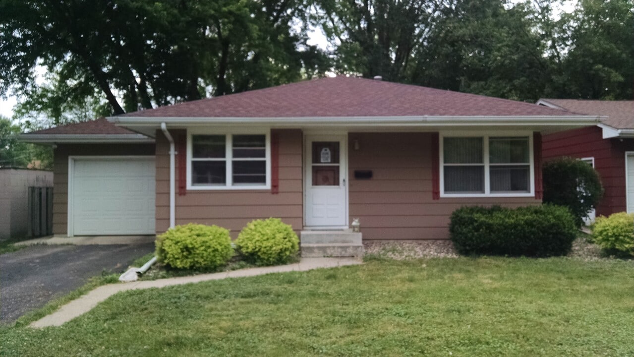 730 Bennett St in North Mankato, MN - Foto de edificio