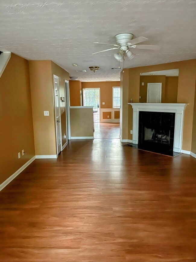 property at 2970 Vining Ridge Ln