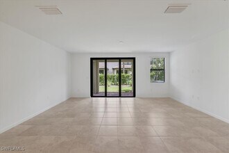 1533 Lake Jessup Cir in Cape Coral, FL - Building Photo - Building Photo