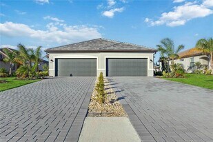5532 Sapphire Stone Cv in Bradenton, FL - Building Photo