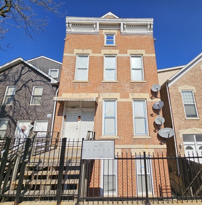 property at 2216 W 21st Pl