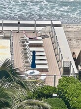 3590 S Ocean Blvd in South Palm Beach, FL - Foto de edificio - Building Photo