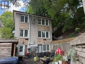 8 Casci Ave in Toronto, ON - Building Photo