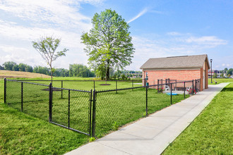 Greensburgh Manor in Uniontown, OH - Building Photo - Building Photo