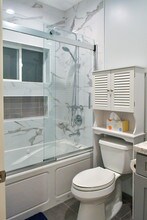 2011 S West View St, Unit D2013 in Los Angeles, CA - Foto de edificio - Building Photo