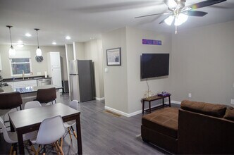 22 E Garfield St in Lancaster, NY - Foto de edificio - Building Photo