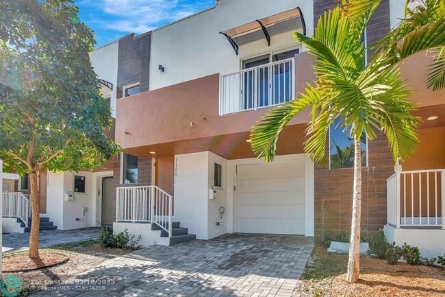 property at 1108 S 20th Ave