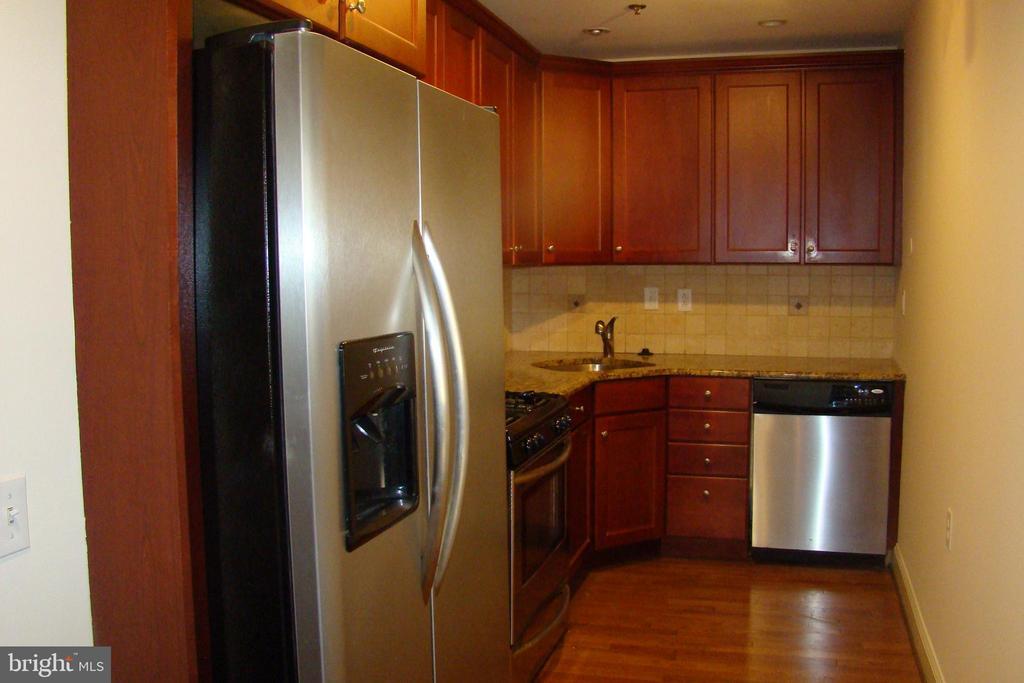 2 W Gay St in West Chester, PA - Building Photo