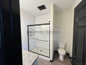 408 Leon Sullivan Way in Charleston, WV - Building Photo - Building Photo