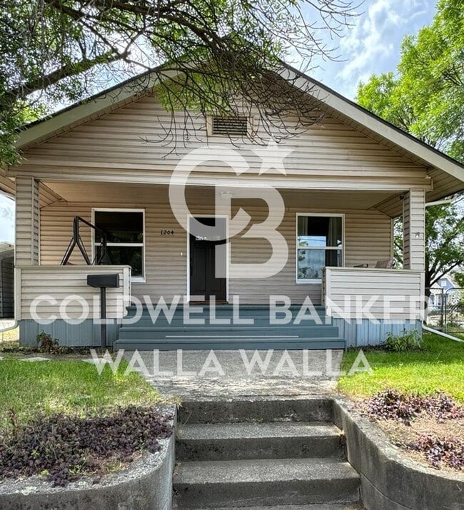 property at 1204 Boyer Ave