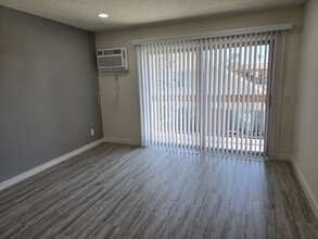 1541 E Quincy Ave in Orange, CA - Building Photo - Building Photo