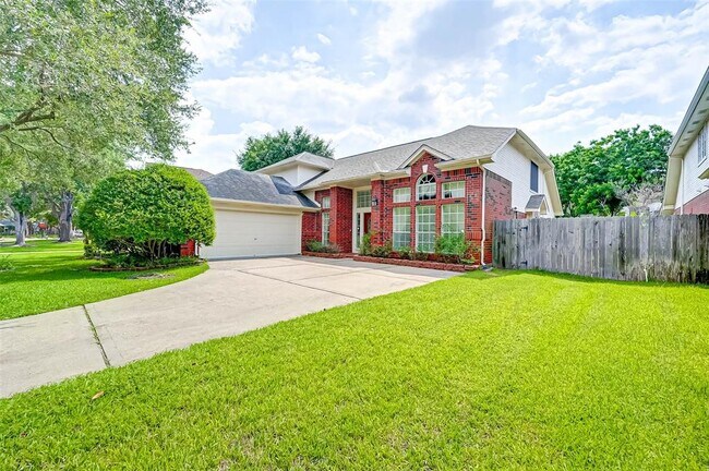 1630 Berkoff Dr in Sugar Land, TX - Building Photo - Building Photo