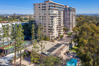 Coral Tree Plaza in San Diego, CA - Building Photo - Building Photo